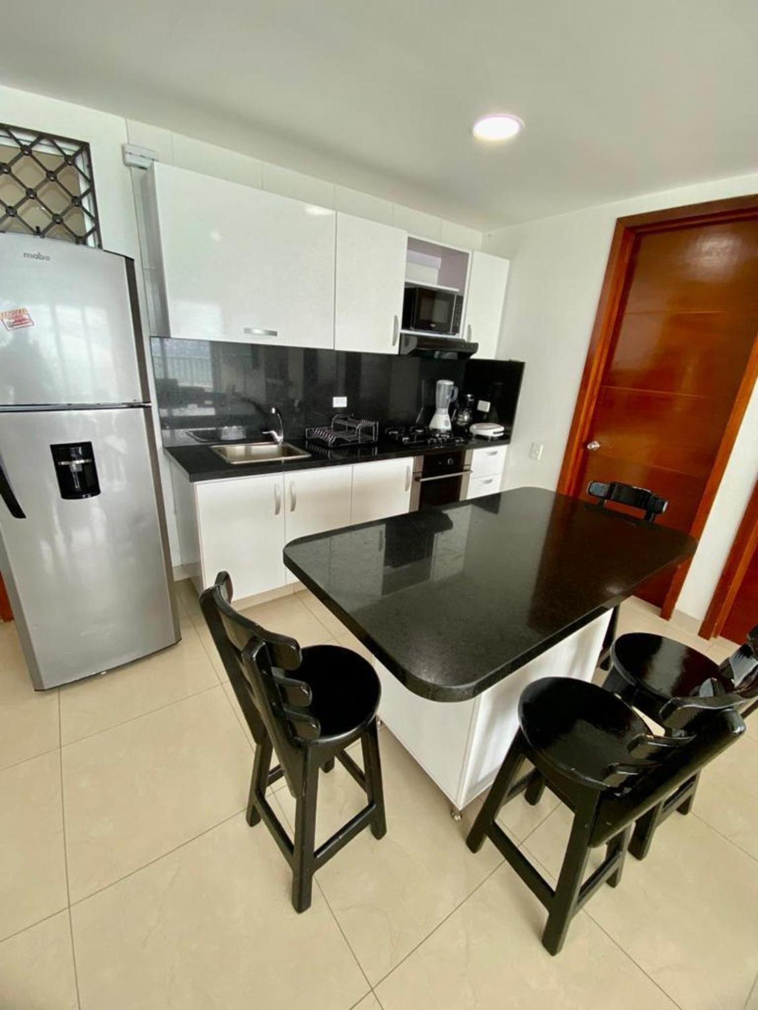 2p1-al De 2 Alcobas Frente Al Mar Con Aire Acondicionado Y Wifi Apartamento