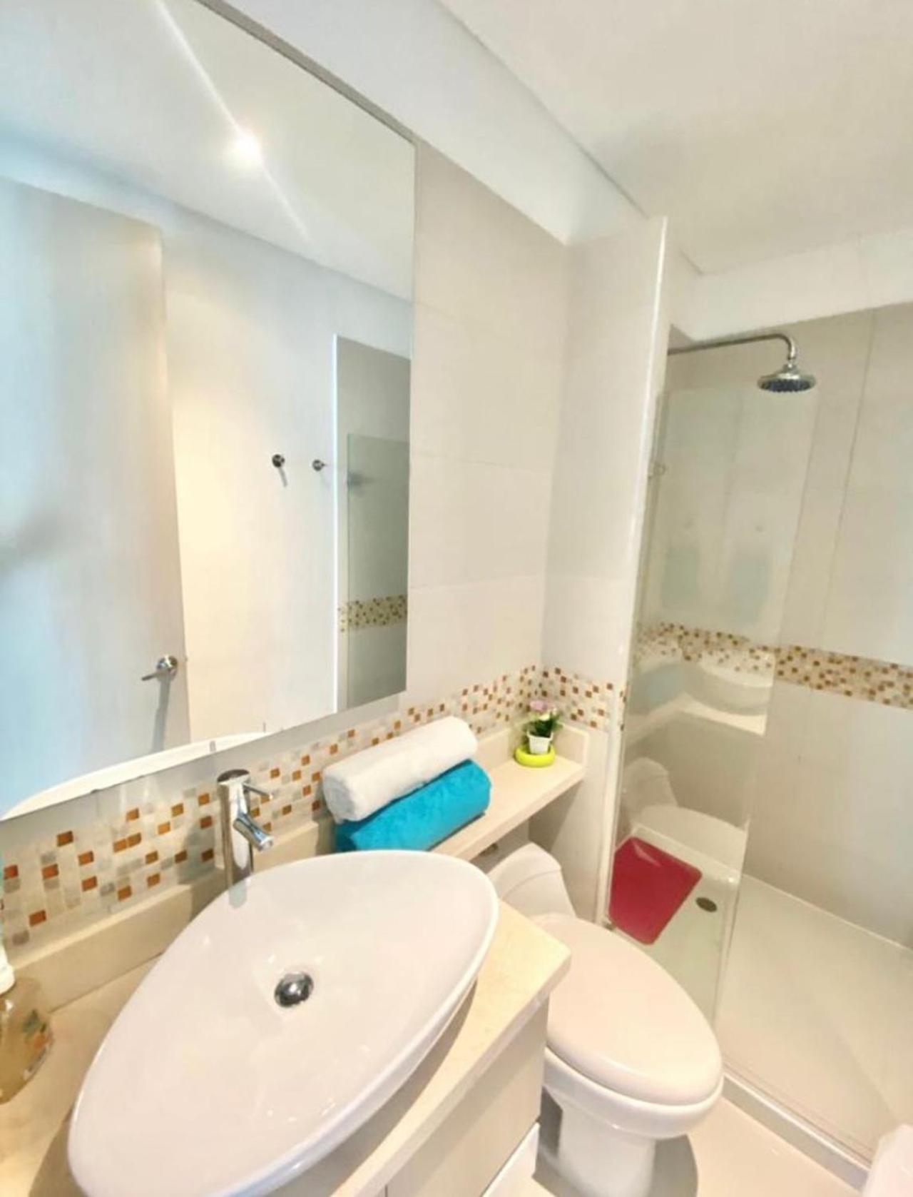 Apartamento 2p1-al De 2 Alcobas Frente Al Mar Con Aire Acondicionado Y Wifi *