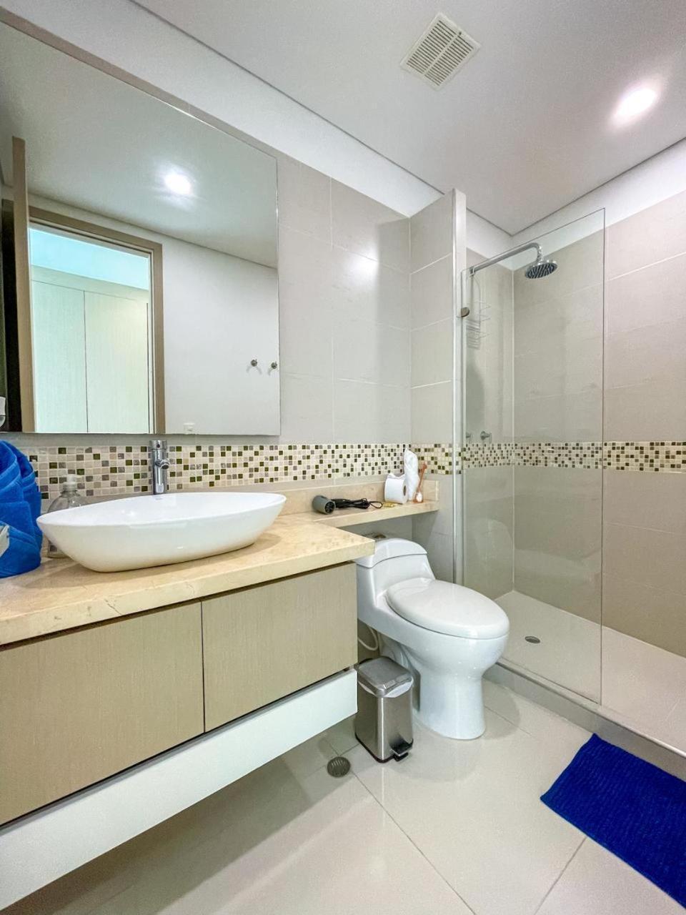 Apartamento 2p1-al De 2 Alcobas Frente Al Mar Con Aire Acondicionado Y Wifi *