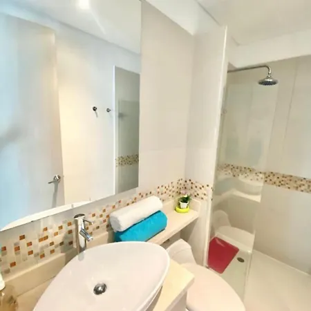 Apartamento 2p1-al De 2 Alcobas Frente Al Mar Con Aire Acondicionado Y Wifi *
